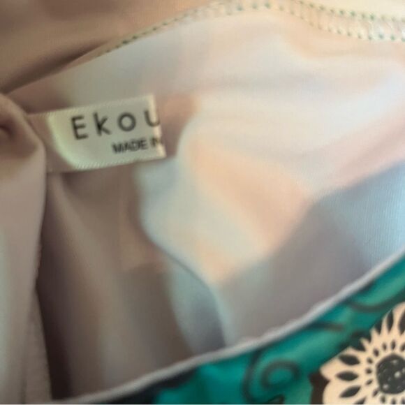 Vibrant Green A-Line Mini Skort - Picture 3 of 6